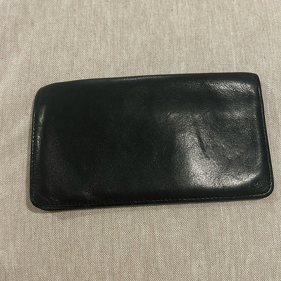 Leatherology Handbags - Vintage Black Leatherology slim wallet checkbook cover